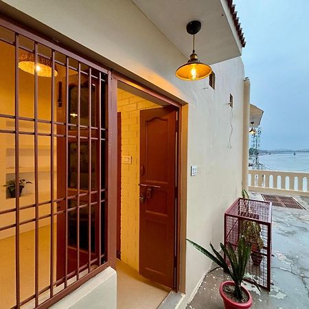 Vintage River Homestay Varanasi Dış mekan fotoğraf