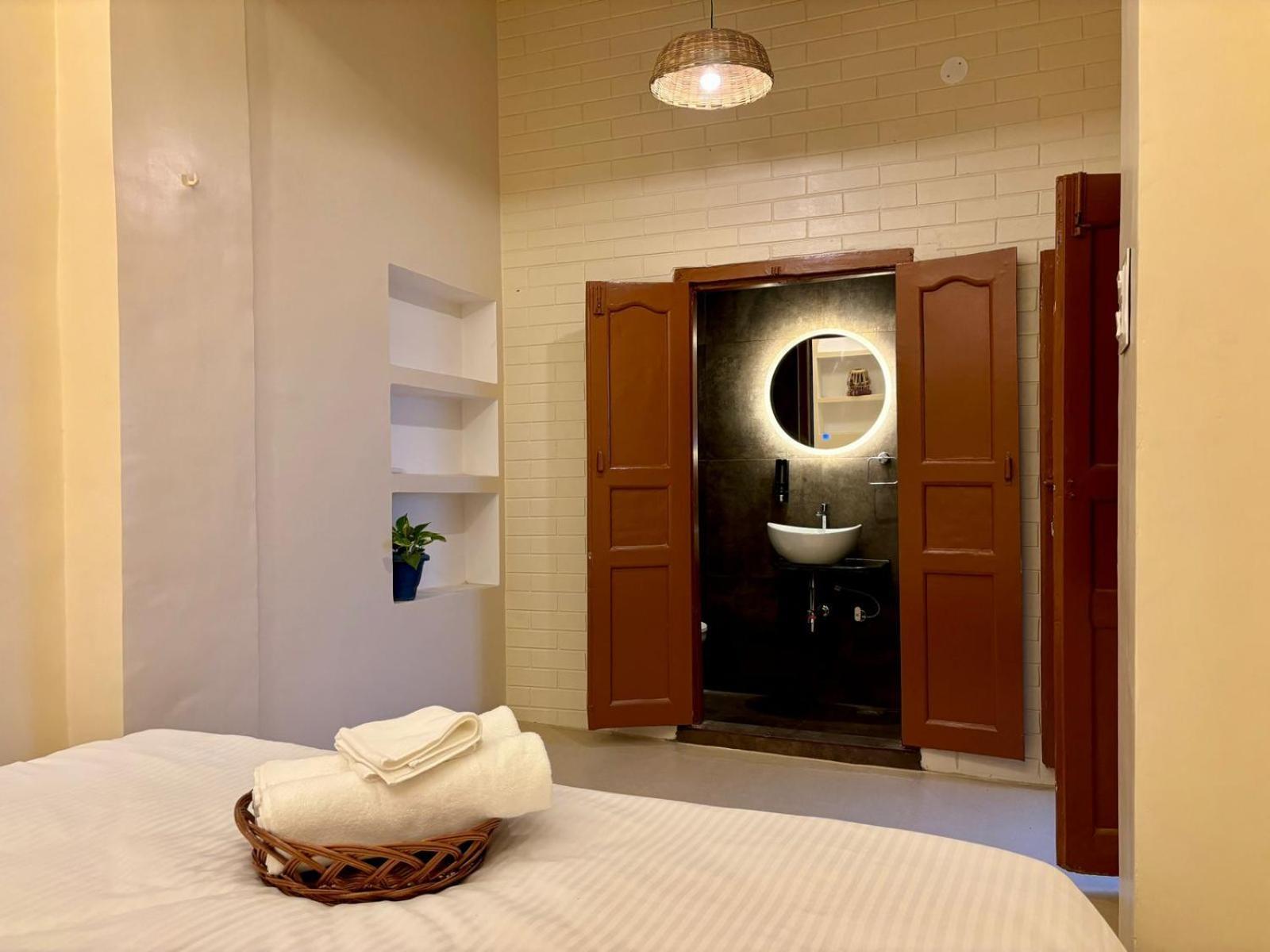 Vintage River Homestay Varanasi Dış mekan fotoğraf