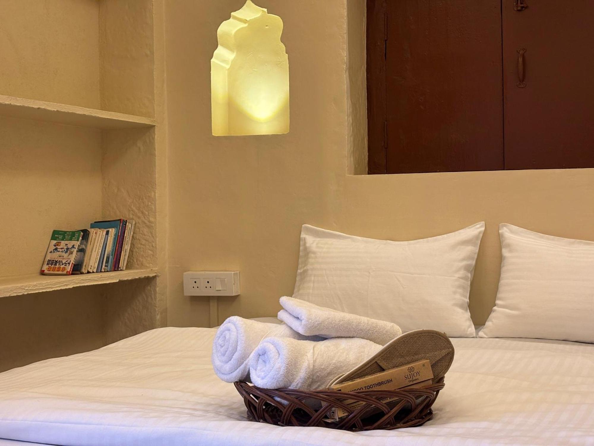 Vintage River Homestay Varanasi Dış mekan fotoğraf